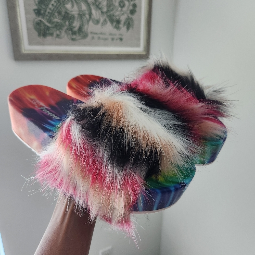 Faux Fur Tie Dye Platform Slides Red Multi - Picture 1 of 10